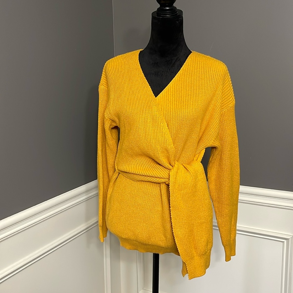 NWT, Stellah sweater